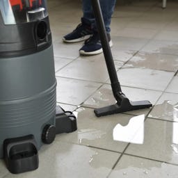 Teichschlammsauger F636-PXC - Power X-Change - 3.000 l/h