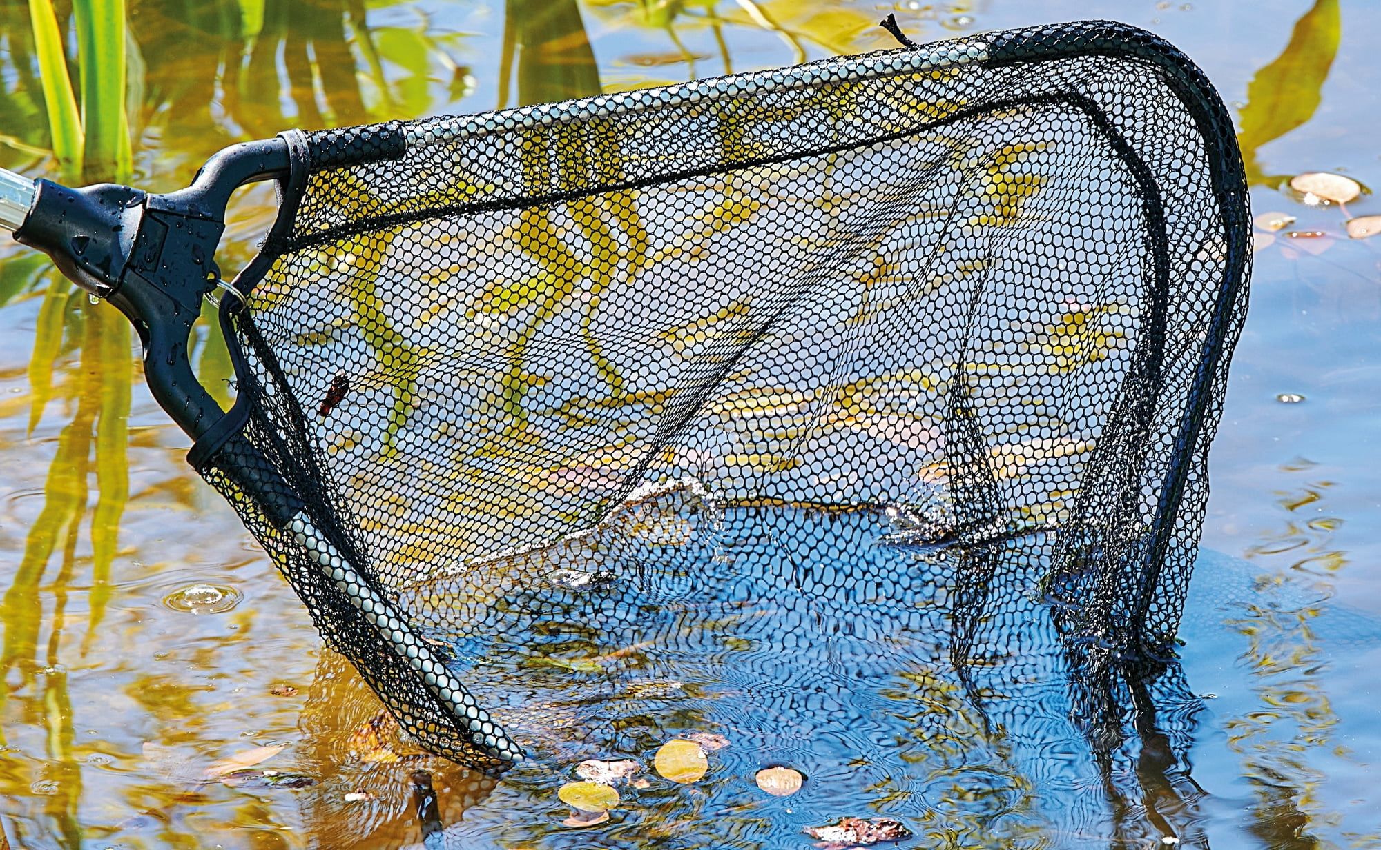 Folding Fishing Net Mesh Catch Fish Landing Net Collapsible